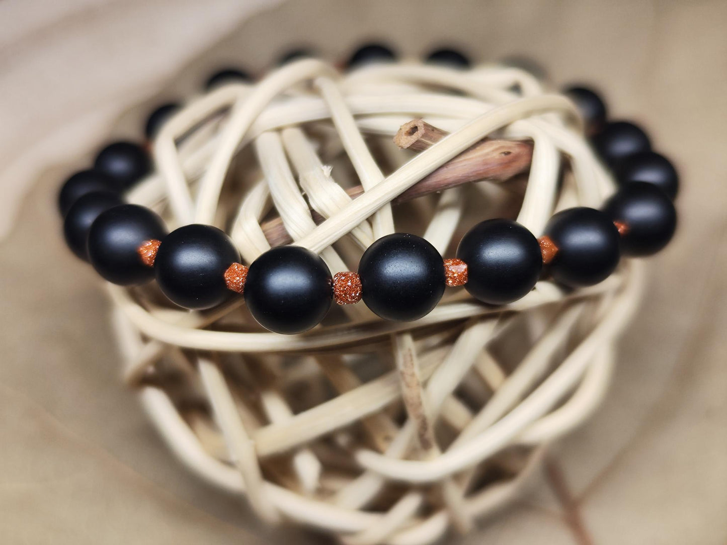 Armband des Monats Januar | Schwarzer Onyx Heilstein Armband | Edelstein Schmuck handgemacht | Neuanfang & Schutz