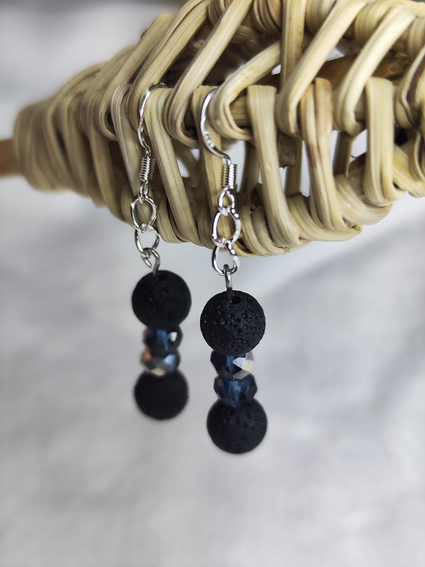 Elegantes Schmuck-Set aus Lavastein & Glasschliffperlen – Handgefertigt mit S925 Silber