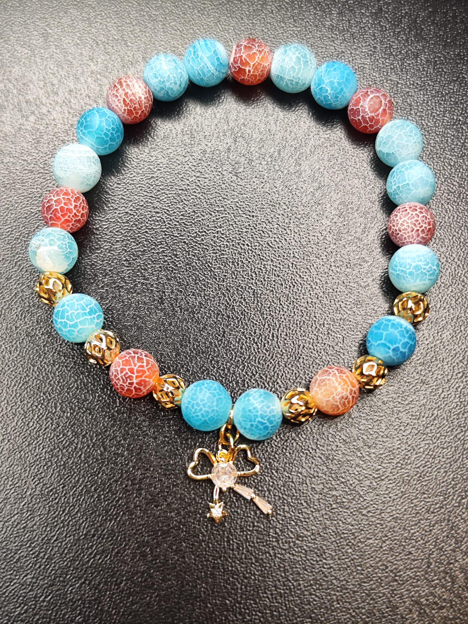 Elegantes Türkis-Rotes Achat-Armband mit 18k vergoldeter Schleife – Verspielter Natursteinschmuck