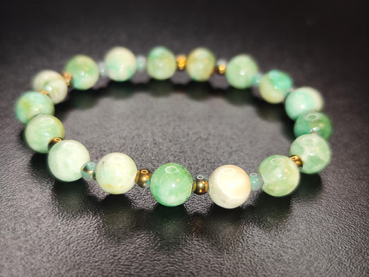 Phoenixstein Armband – Natürliche grüne Edelsteine mit Glasperlen | Handgemachter Schmuck | Stretcharmband