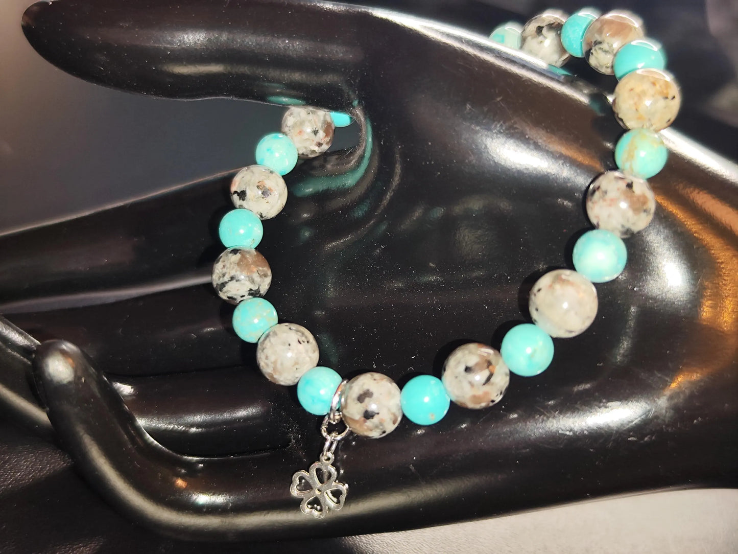 Yooperlite & Türkis Armband mit Kleeblatt Charm | Edelstein Schmuck | 925 Sterling Silber