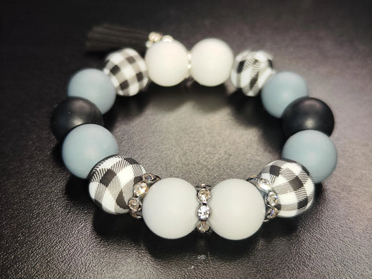 Handgemachtes Silikon Armband Damen – 16 cm Stretcharmband mit 12mm Perlen in Schwarz, Weiß & Grau, Karomuster, Geschenkidee