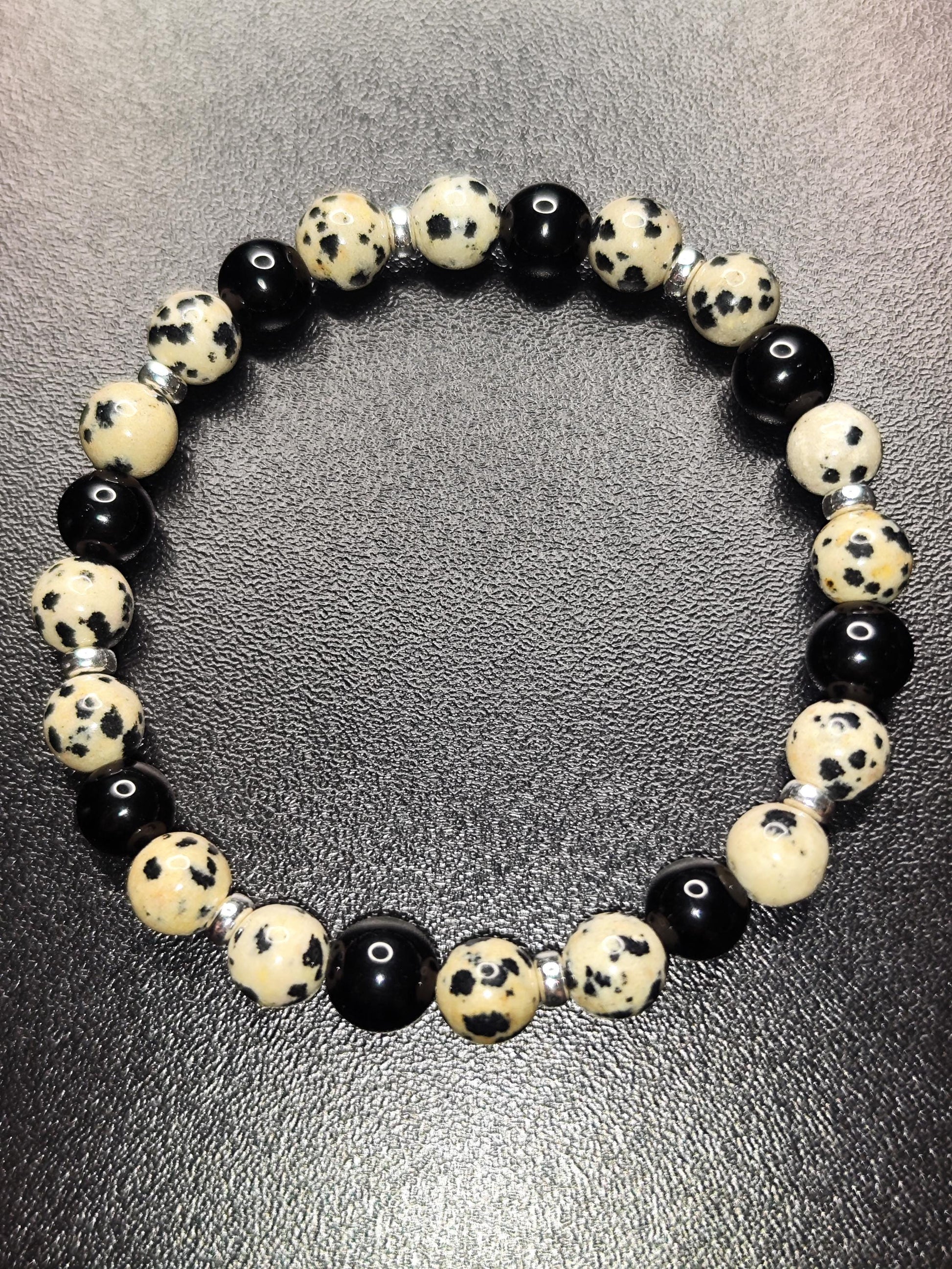 Dalmatiner Jaspis u. Schwarzer Onyx Armband – Handgemachtes Edelsteinarmband – Schutz, Balance & Lebensfreude – Naturstein Schmuck Unisex