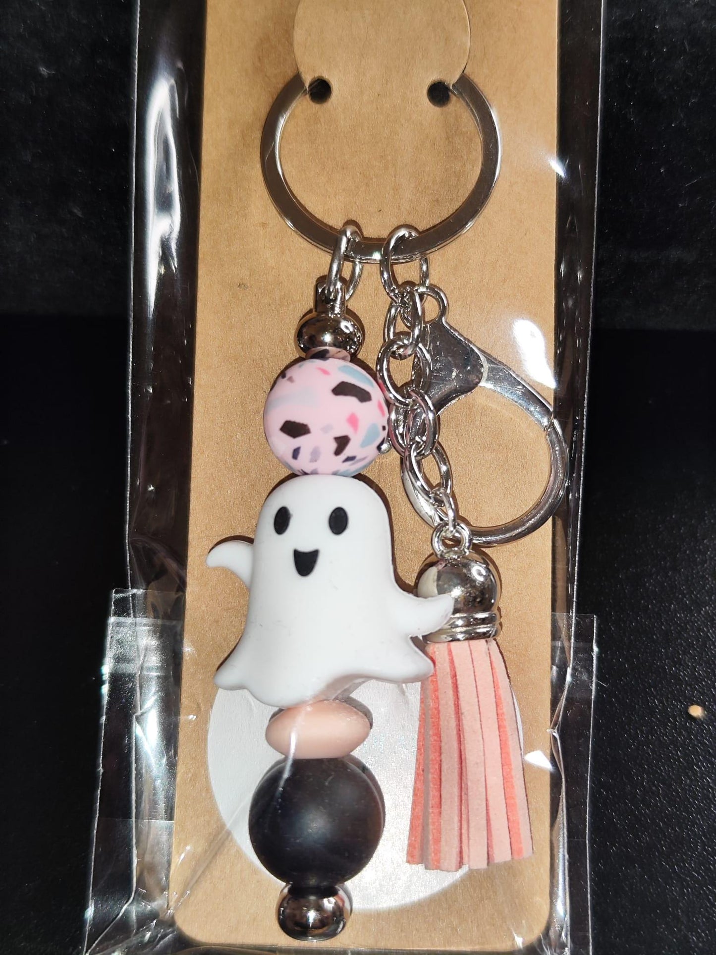 verschiedene Halloween Schlüsselanhänger – Geist, Fledermaus & Kürbis – Handgemacht