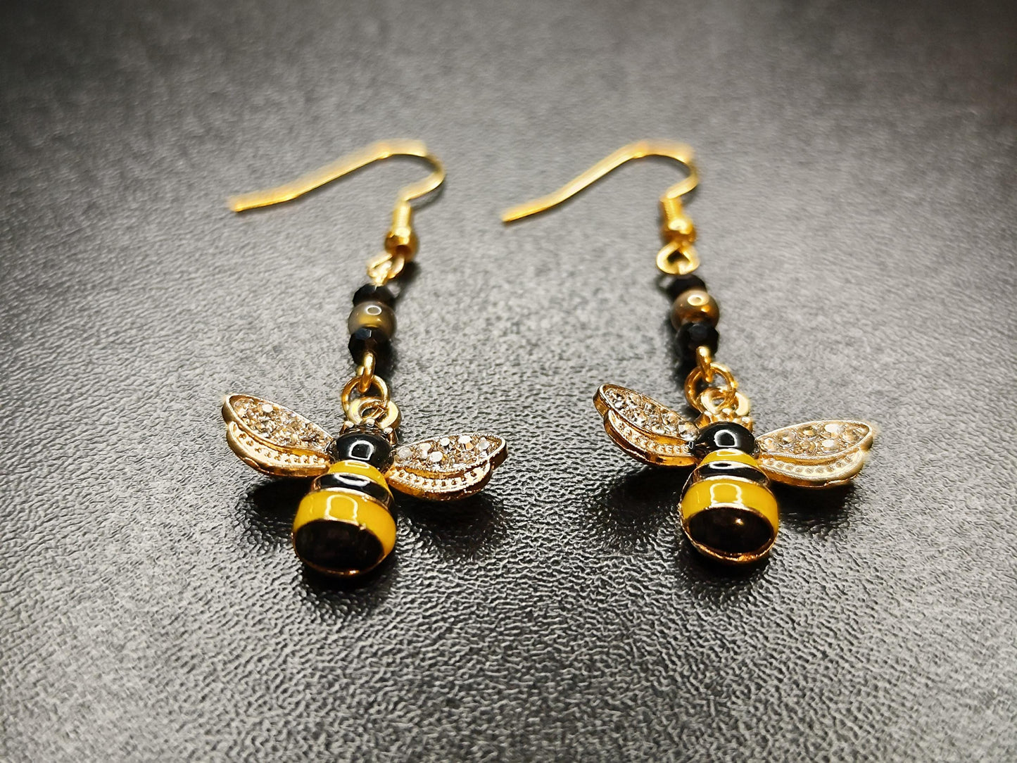 Schmuckset „Busy Bee“ – Gelbe Jade & Glasschliffperlen - Ohrringe und Armband