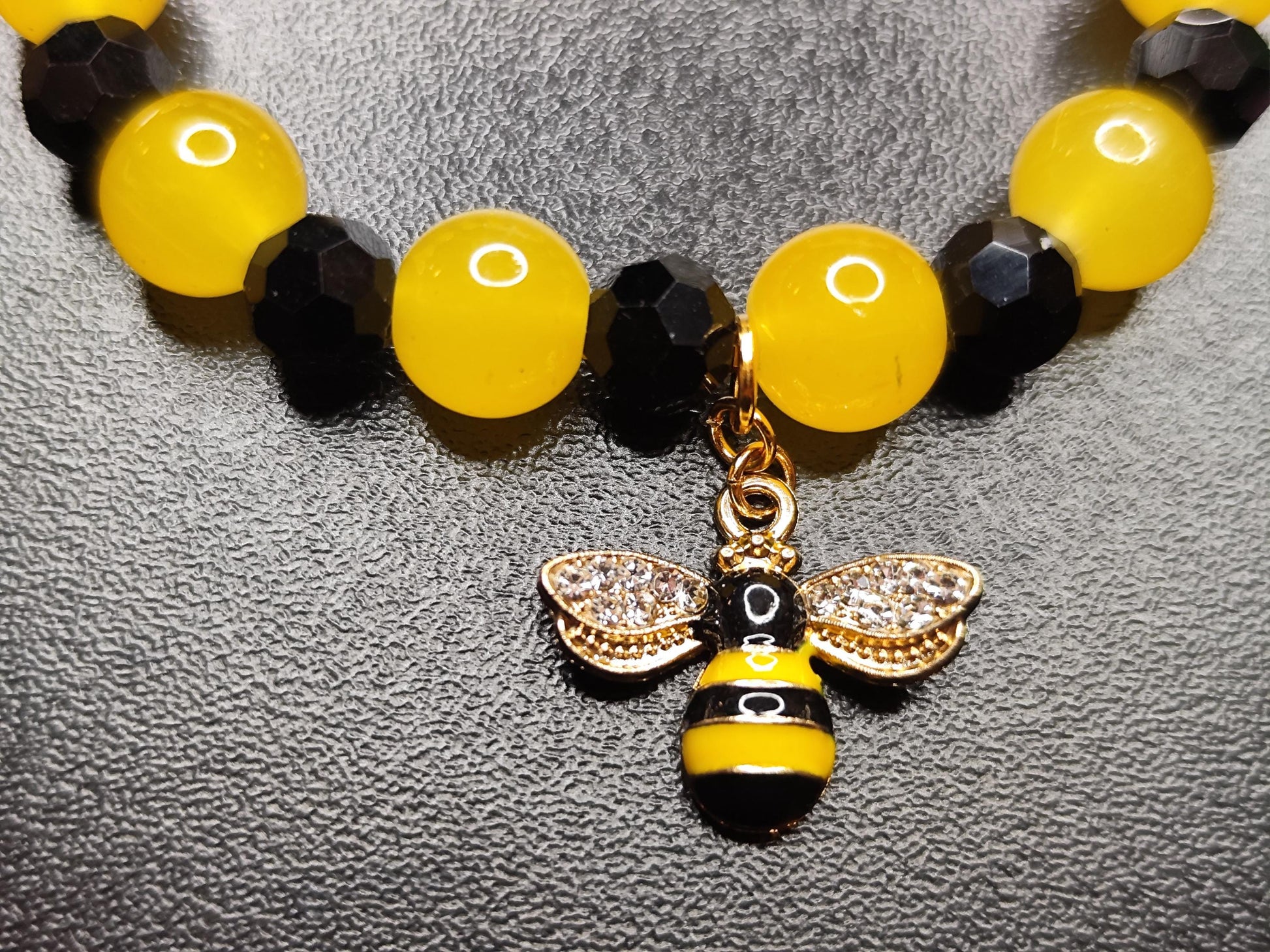 Schmuckset „Busy Bee“ – Gelbe Jade & Glasschliffperlen - Ohrringe und Armband