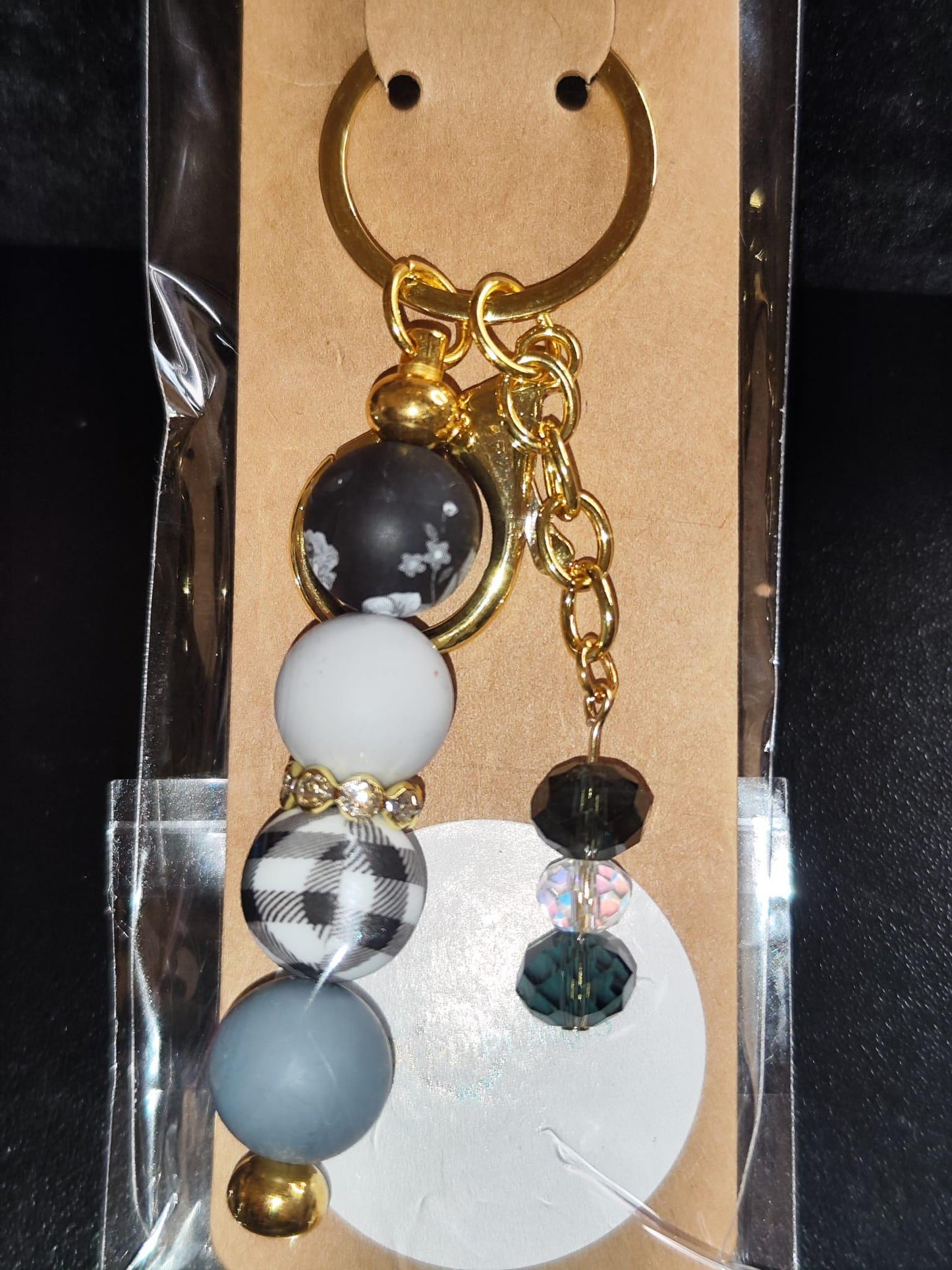 verschiedene Handgemachte Schlüsselanhänger aus Silikon - Boho-Chic