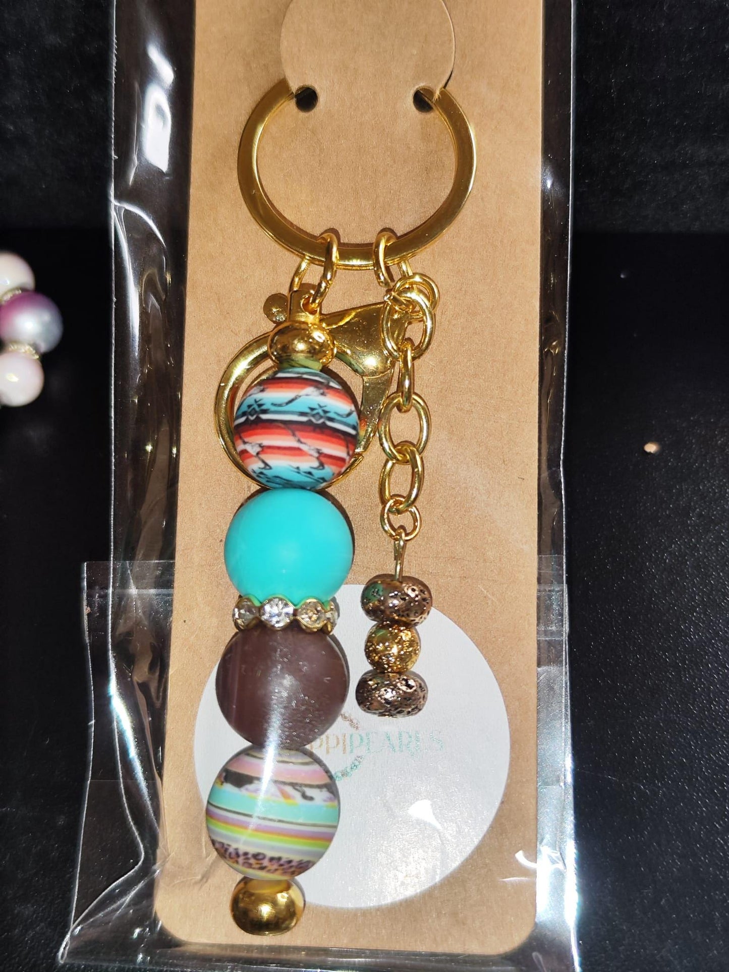 verschiedene Handgemachte Schlüsselanhänger aus Silikon - Boho-Chic