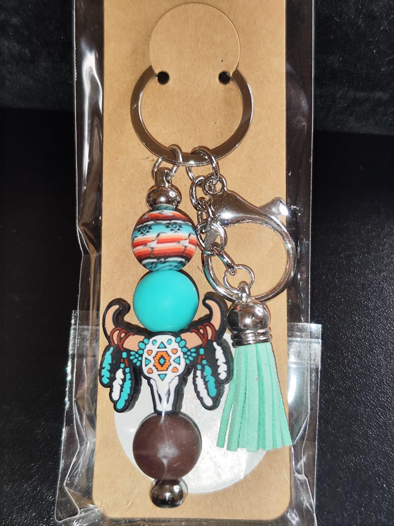 verschiedene Handgemachte Schlüsselanhänger aus Silikon - Boho-Chic