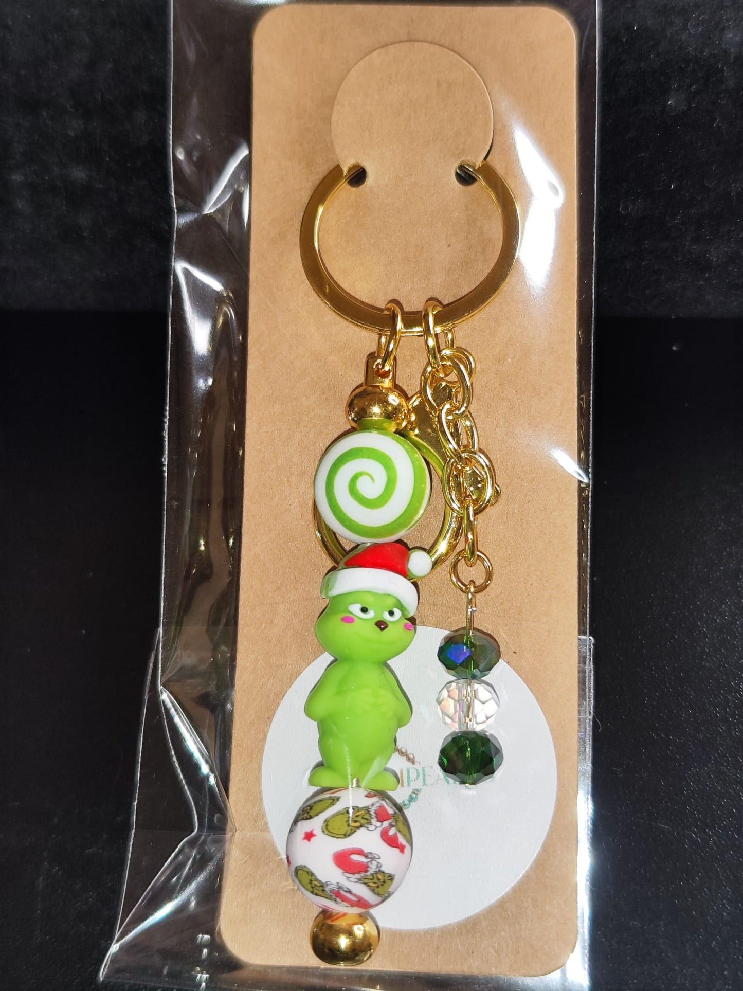 verschiedene Weihnachtliche Schlüsselanhänger – Rentier, Lebkuchen, Grinch – Handgemacht