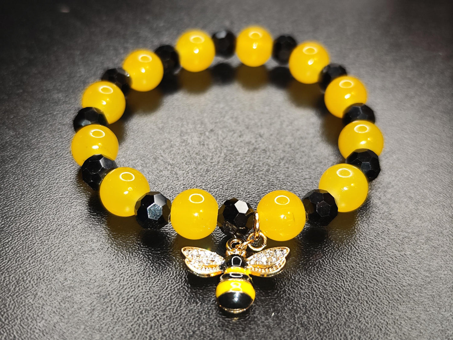 Schmuckset „Busy Bee“ – Gelbe Jade & Glasschliffperlen - Ohrringe und Armband