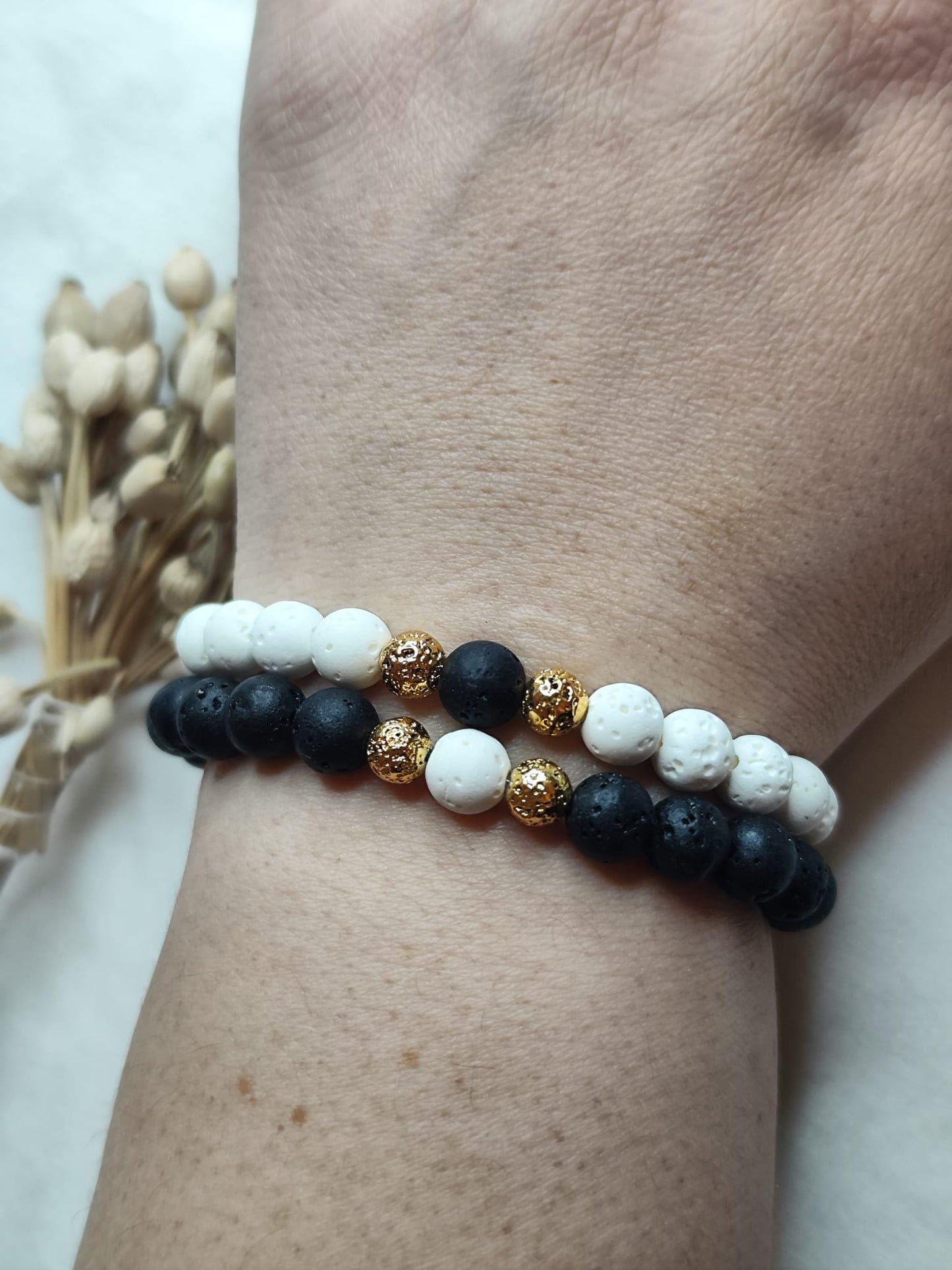 Pärchenarmband Set Lava Stein Schwarz Weiß | Partnerarmband Geschenk Paare | Yin Yang Armband Gold | Freundschaftsarmband Handmade